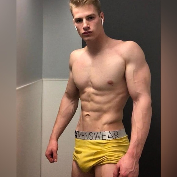 BoxMenswear Underwear & Socks Box Menswear Feature Fit Scary Canary